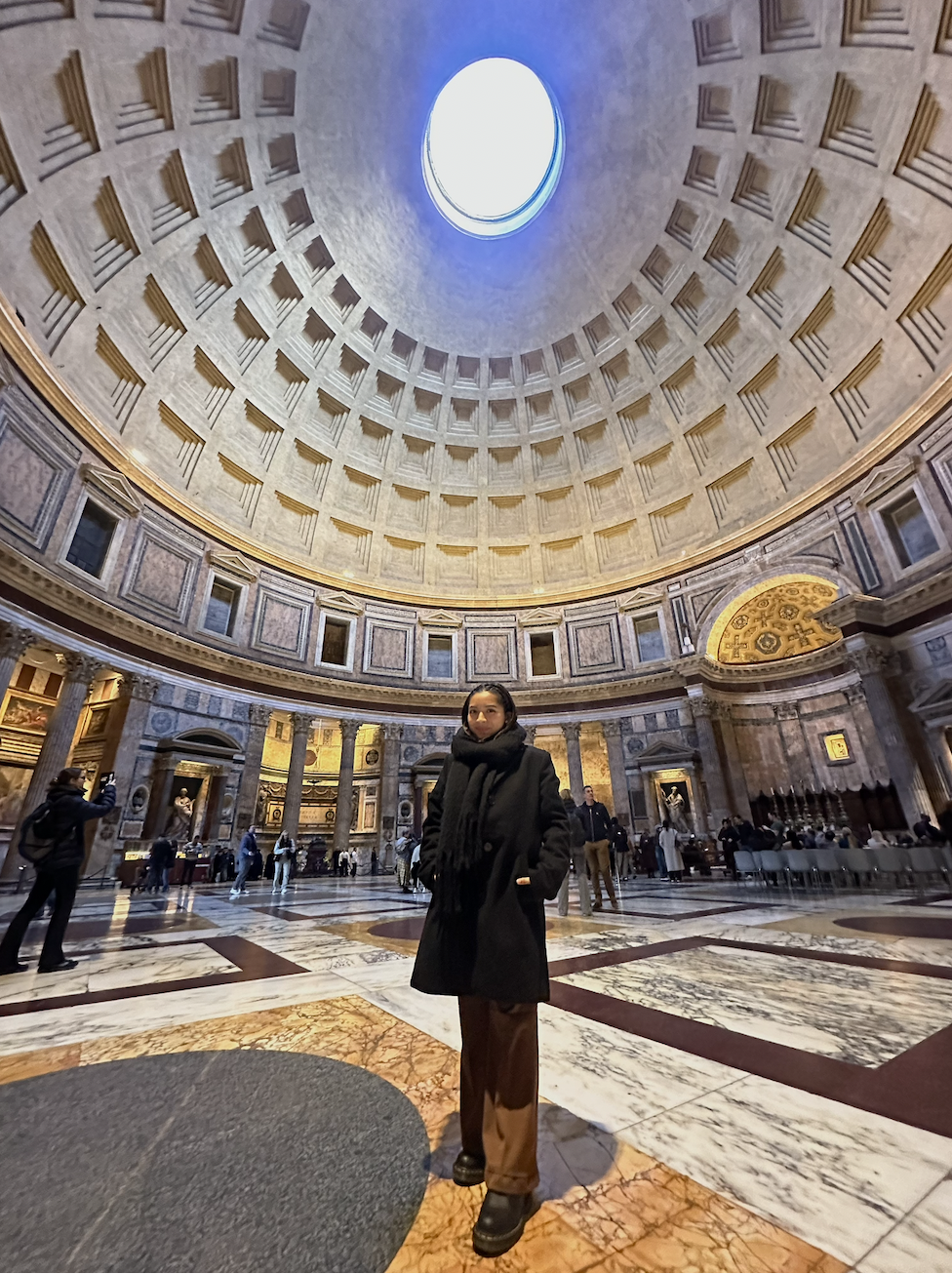 Leslie inside the Pantheon during the month of January