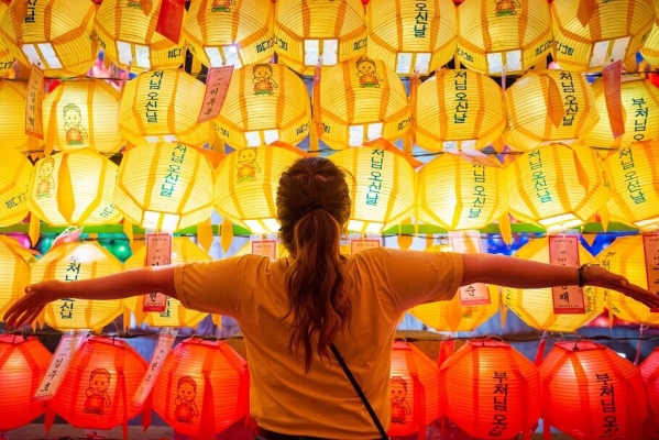 Vivian in Front of Lanterns